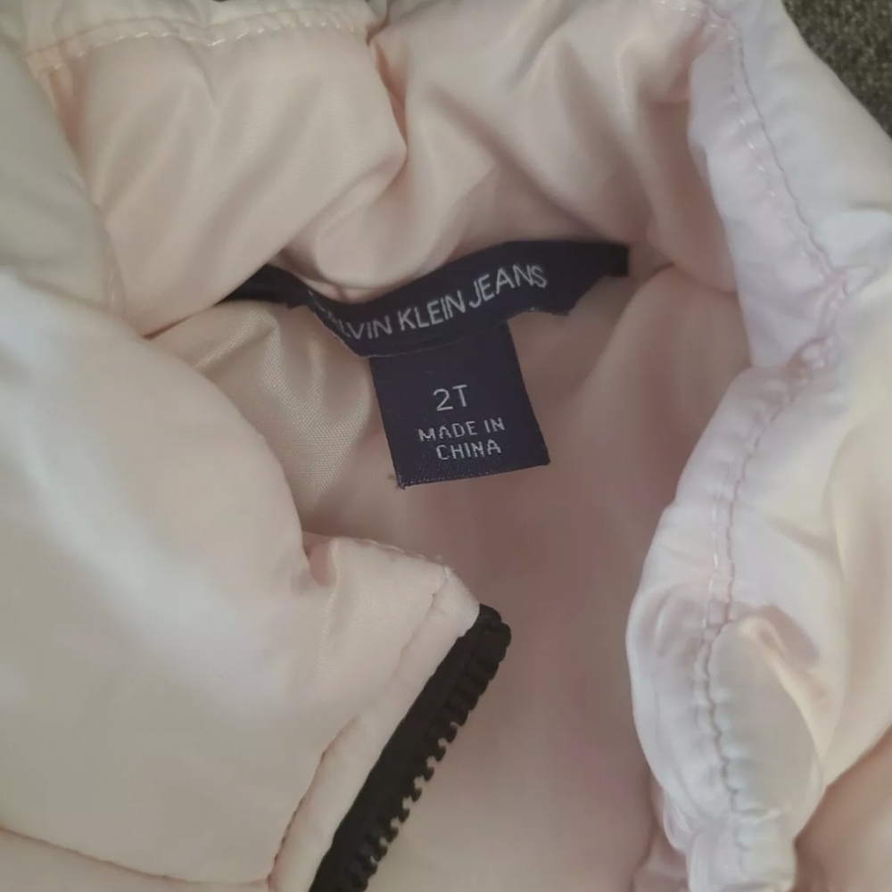 Calvin Klein Jeans Toddler Baby Girl Puffer Vest Size 24m Pink - Picture 3 of 7